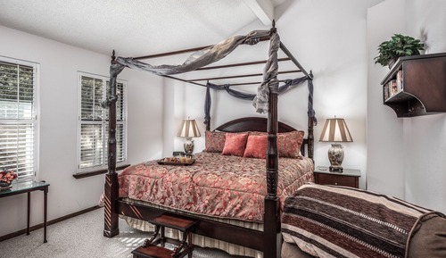 Condo, Multiple Beds, Fireplace (B22 - No Pets Allowed)