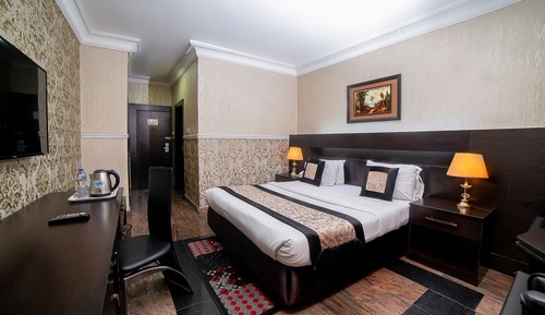 Premium Suite