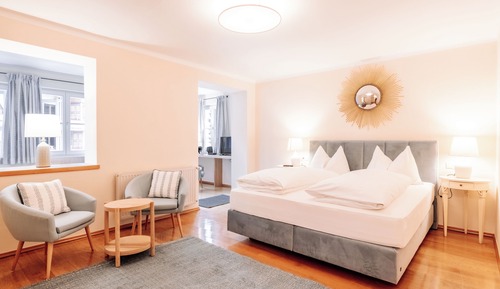 Junior Studio Suite