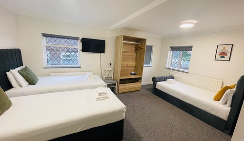 Economy Triple Room