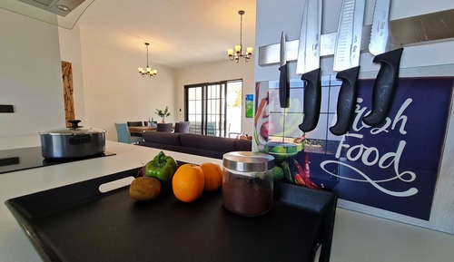 Deluxe Townhome, 3 Bedrooms, Private Pool, Corner