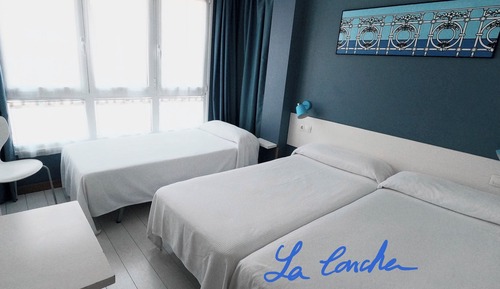 Triple Room, Balcony, Courtyard View