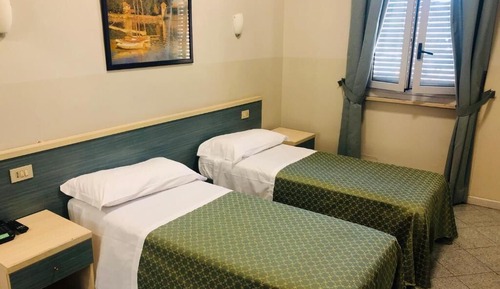 Classic Triple Room