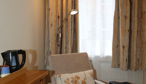 Single Room, Private Bathroom