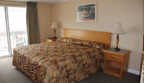 Standard Room, 1 King Bed