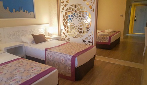 Standard Quadruple Room