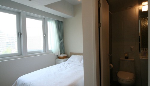 Double Room (Non-Korean Nationals Only)