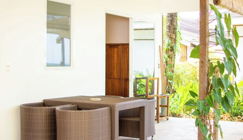 Pool Side Family Cottage