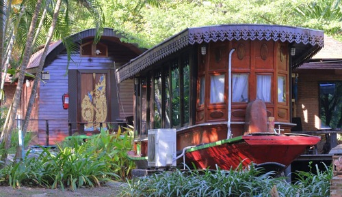 Honeymoon Suite, Garden View
