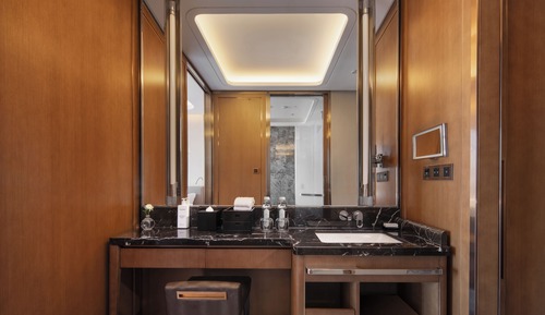 Standard Room, 1 King Bed, City View (Deluxe King Room)