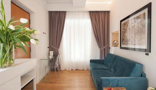 Studio Suite, City View