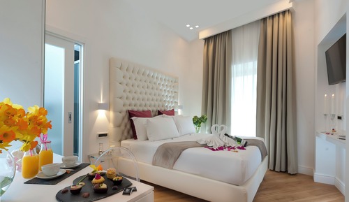 Standard Double or Twin Beds (Annex: Via del Sudario, 27)