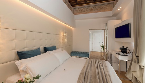 Superior Double or Twin Beds (Annex: Via del Sudario, 27)
