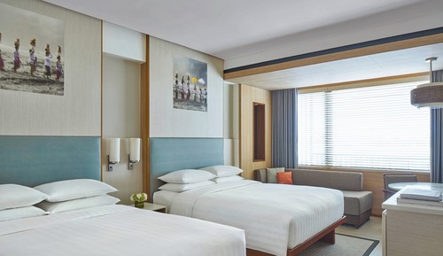 Family Room, 2 Queen Beds, Non Smoking, City View