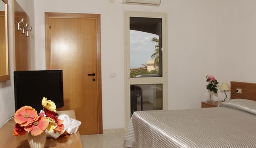 Double or Twin Room, Sea View