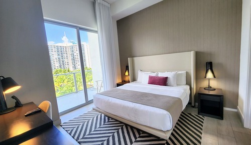 Panoramic Condo, Canal View