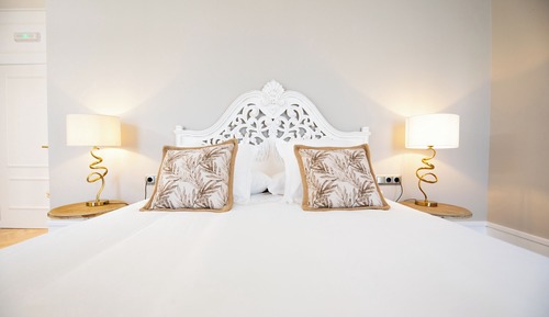 Room 101: Standard Double Room, 1 Queen Bed