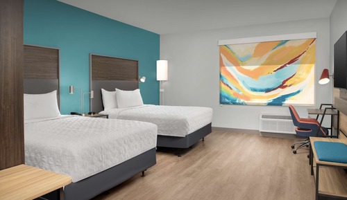 Room, 2 Queen Beds, Accessible, Bathtub