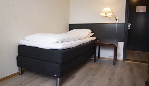 Single Room Budget
