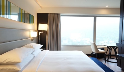 Room, 1 King Bed, Non Smoking, Hill View