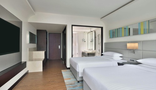 Room, 2 Twin Beds, Non Smoking, Hill View
