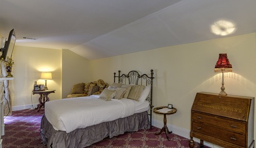 George Klein Room 11