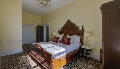 John and Elizabeth Klein's Grand Suite #9