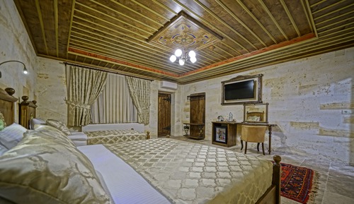 Comfort Triple Room