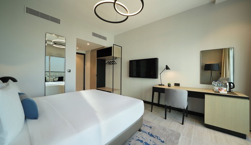 Family Room, Connecting Rooms (King & Twin)