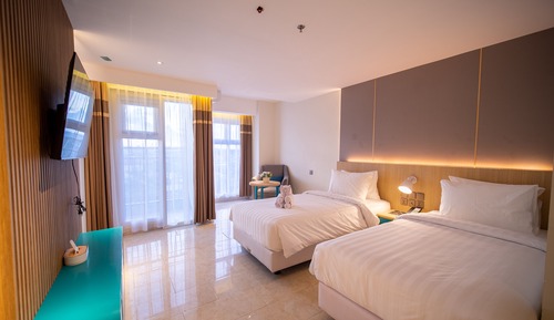 Superior Double or Twin Room, Ocean View (Free2Tickets to Marquee on 7pool club)
