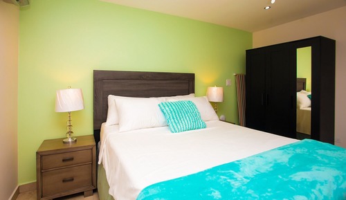 Deluxe Studio Suite