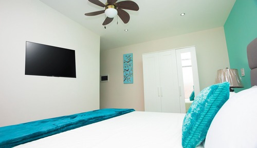 Deluxe Studio Suite