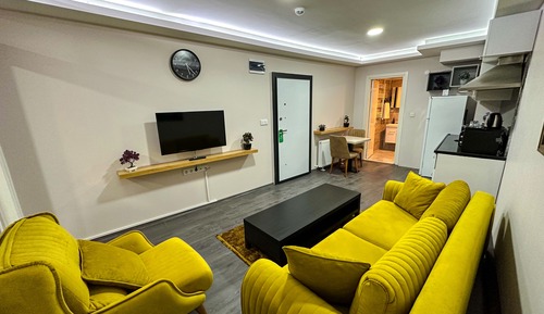 Economy Suite, 1 Queen Bed with Sofa bed