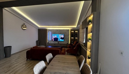 Superior Penthouse, 2 Bedrooms, City View