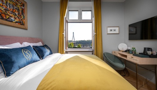 Classic Double Room (River View)
