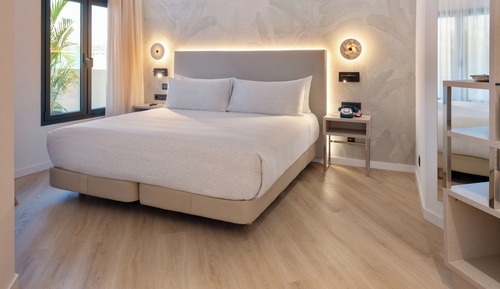 Innside, Room