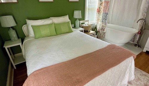 Primrose Room