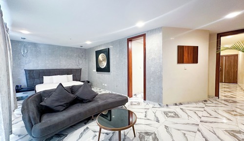Executive Suite, 2 Bedrooms, Lake View