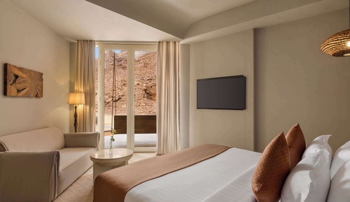 Skyline Executive Room