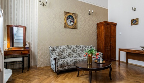 Royal Apartment