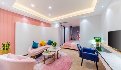 Design Double Room, 1 King Bed, City View