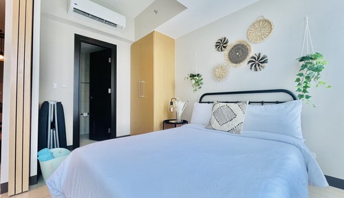 Deluxe Condo