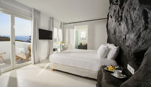 Honeymoon Suite with Sea View and Hot Tub