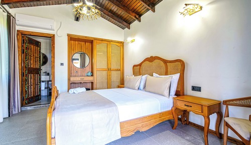 Honeymoon Double Room