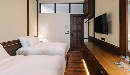 Standard Twin Room