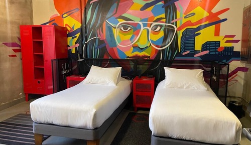 Design Twin Room