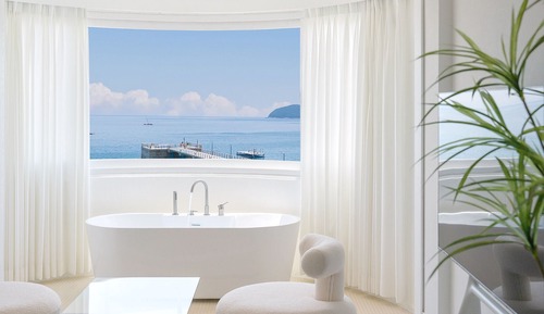 Signature Room