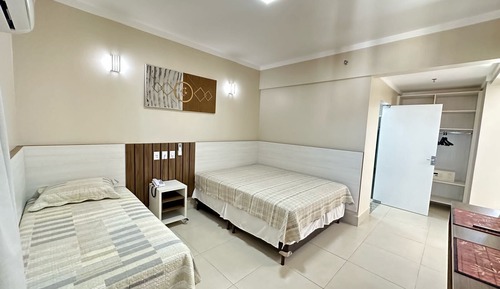 Standard Suite 927
