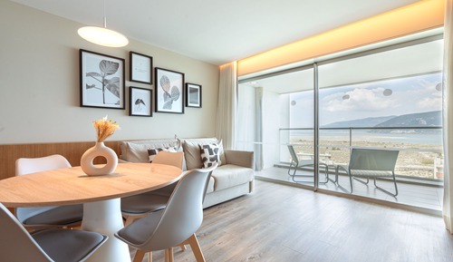 Studio, Sea View