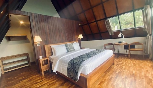 Executive Cottage